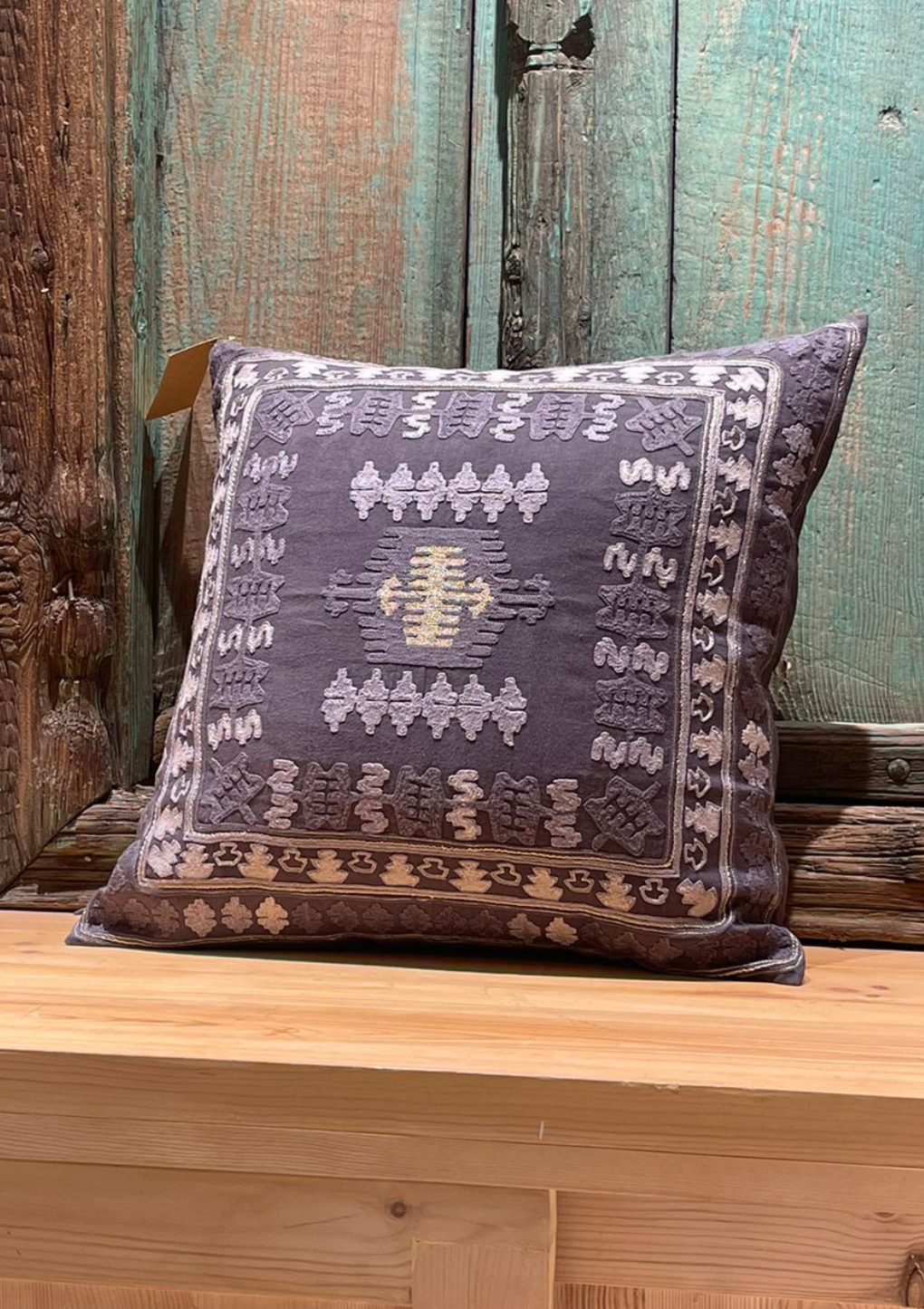 Kilim Collection. The Horn